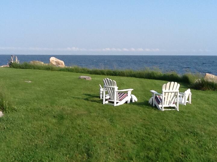 Gloucester Oceanfront Cottage Cottages for Rent in Gloucester