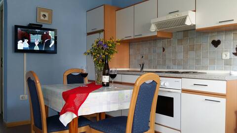 Quiet apartment very near the beach!
