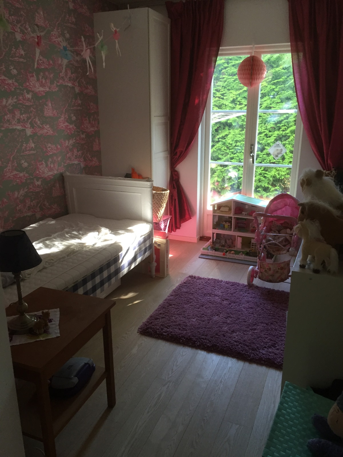 غرفة النوم 4 في الطابق السفلي