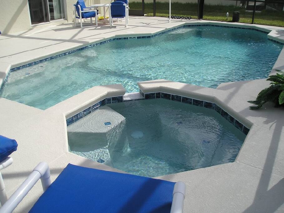 Spa and Relaxing Pool