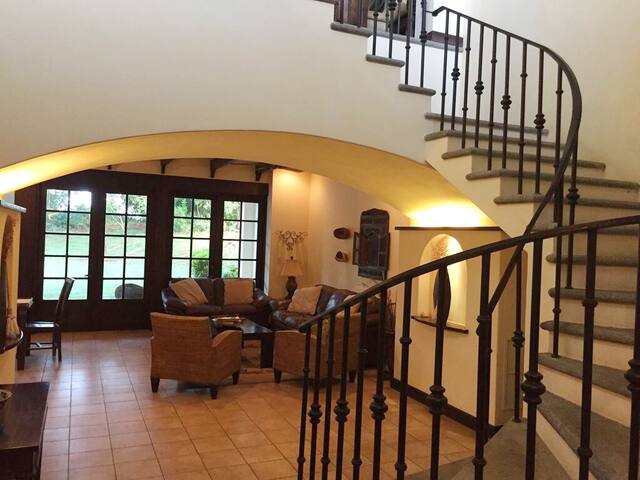 Luxury Villa in Hacienda Pinilla