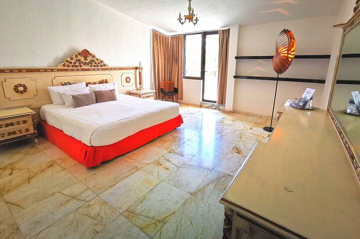 LUXURY SUITE ★ HOTEL ZONE★TOURS★CAR RENTAL