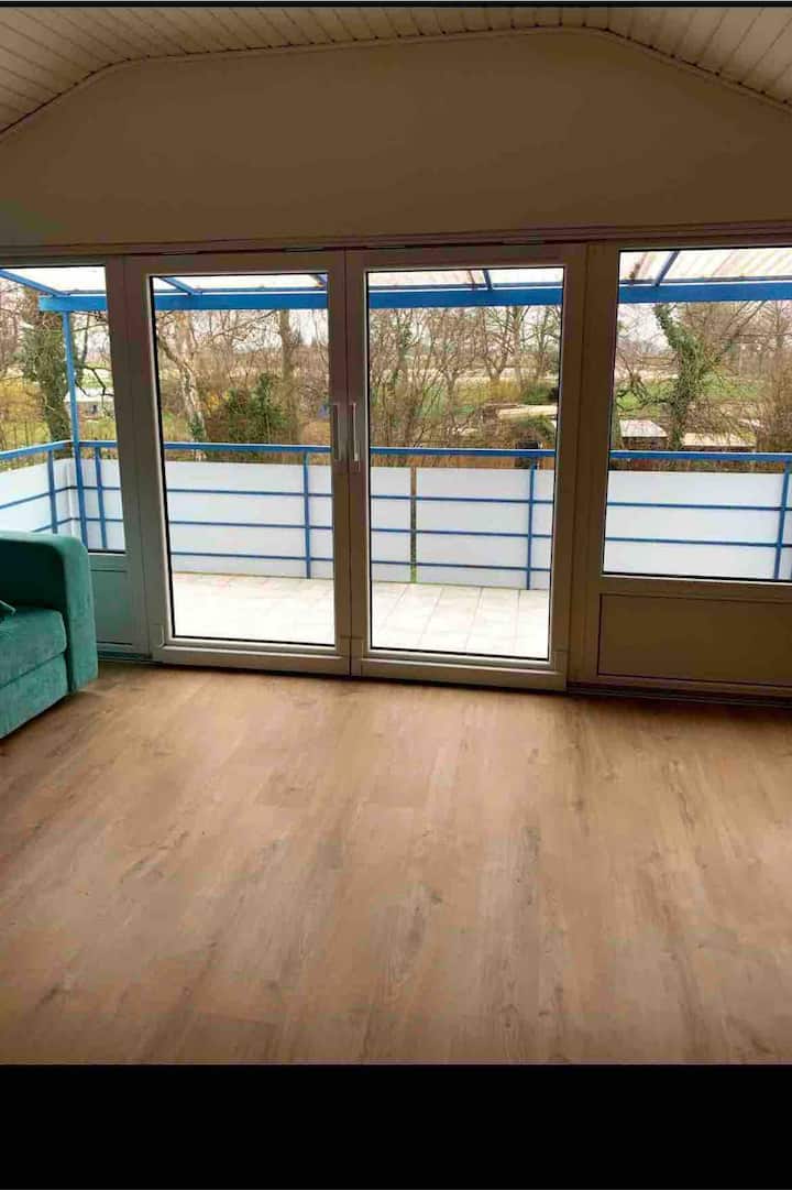 Möbilierte 3-zi-monteurwohnung - Freiburg