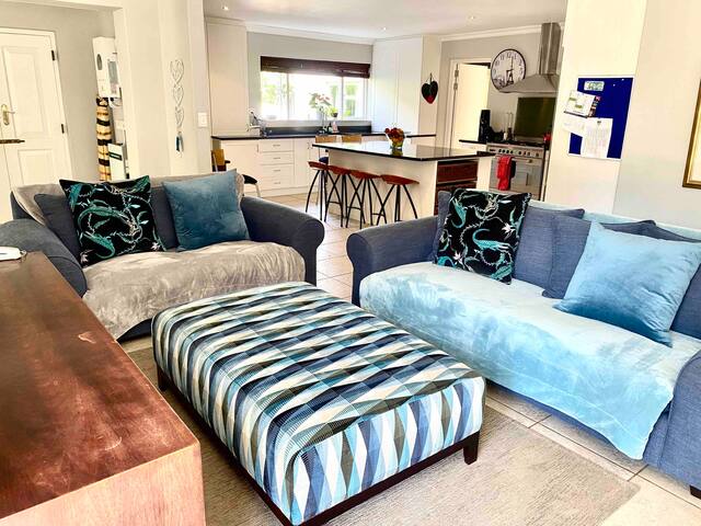 Family Friendly home in Newlands, top location. gallery image 3