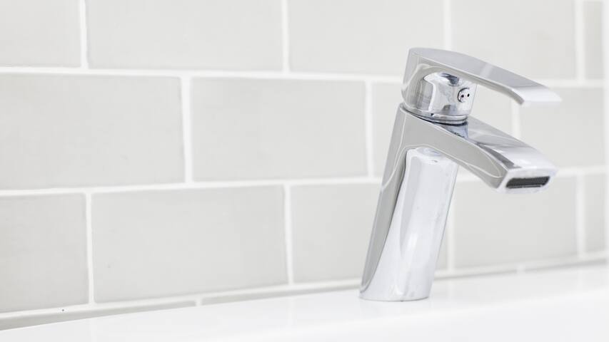 Amazing Central Apart. 3min. Concha Beach. 7 pax!! gallery image 3