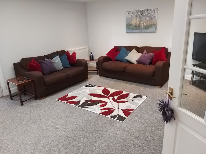 One Bed Semi-detached Self-catering Cottage - Musselburgh