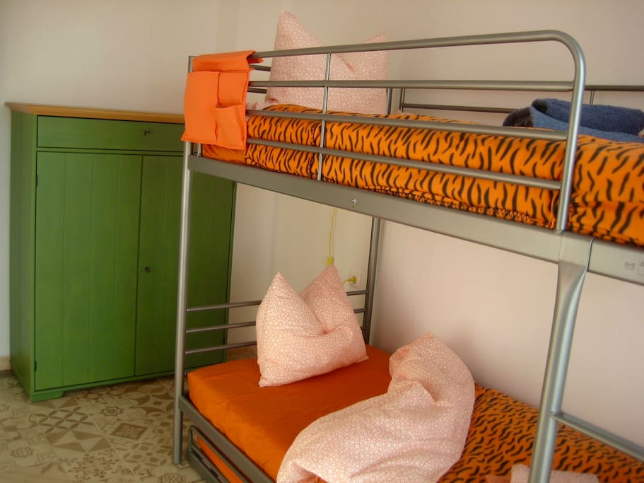 bunk room (3 beds) with drawer