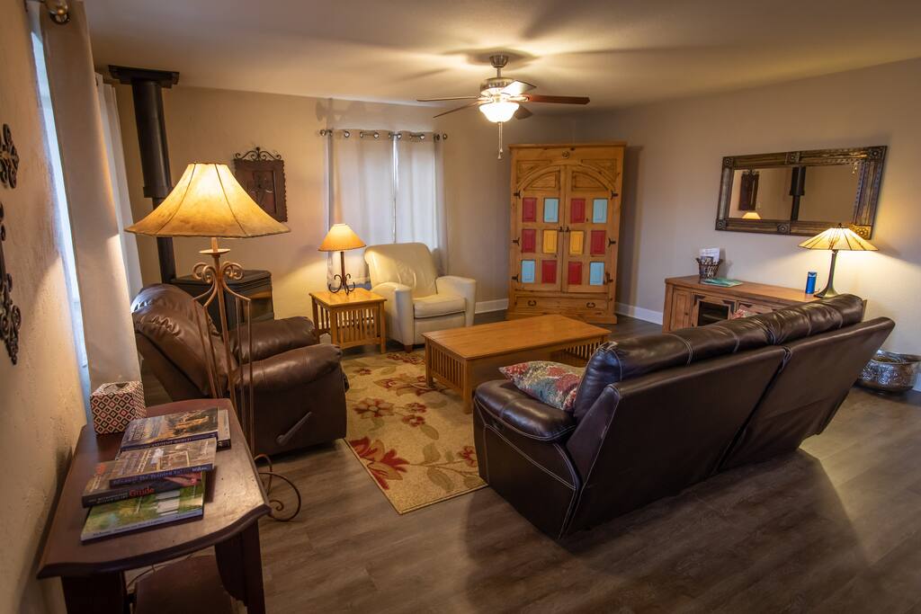 Comfortable Living Room w/ TV