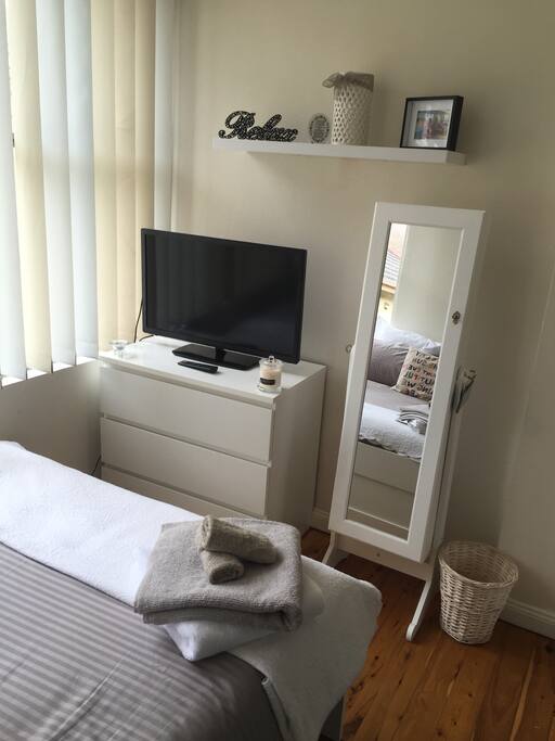 TV with DVD player