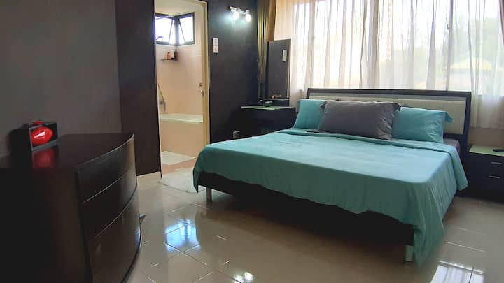 Главна спална соба