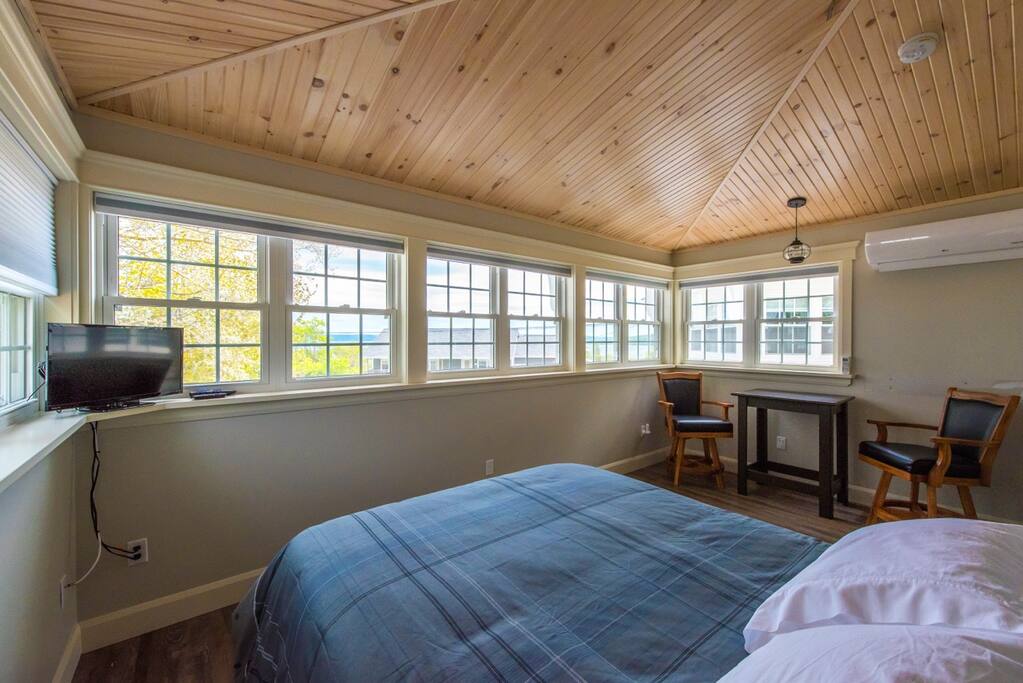 Silver Dart Room with Bras d’Or Lake view