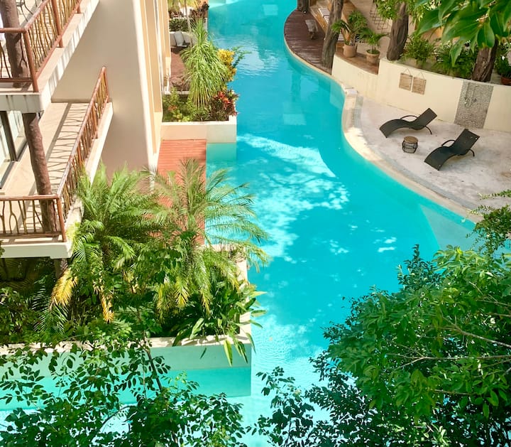 Indigo 311 Penthouse in Paradise GREAT LOCATION Apartments for Rent