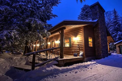 Charming Adirondack Log Cabin Mirror Lake access