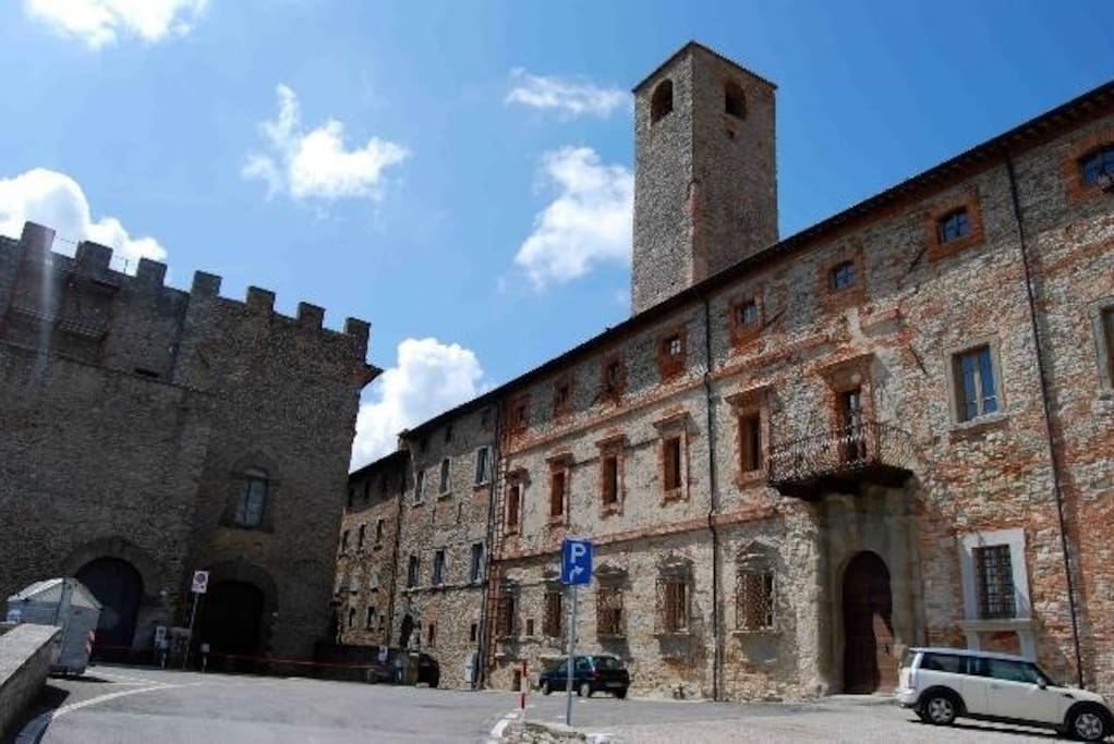 top floor of palazzo next to museum in piazza