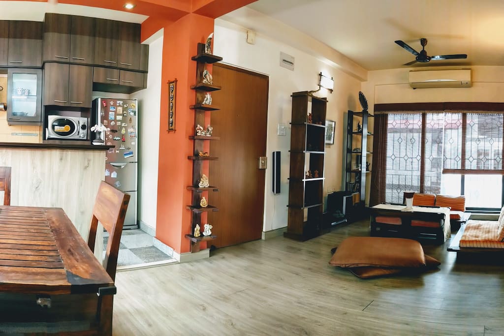 Cozy Apartment in the Heart of South Kolkata Apartments for Rent in