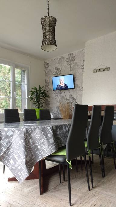 salon grande table a rallonges