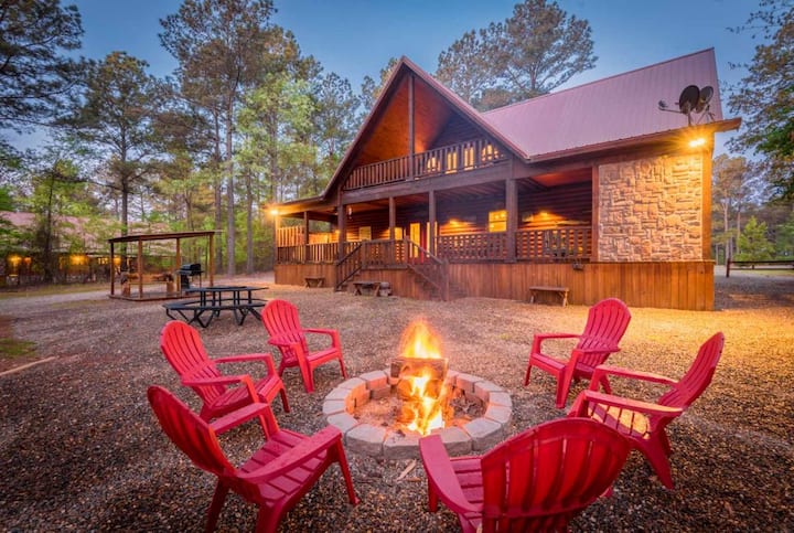 5br Lodge Retreat With Hot Tub And Game Loft - Broken Bow, OK