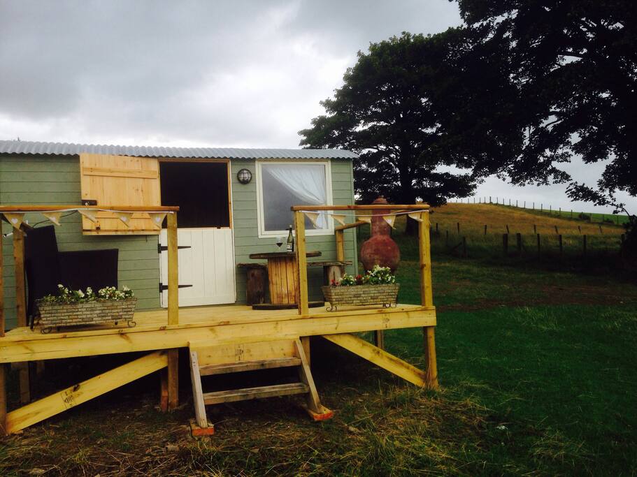 Seating area. Outside gas bbq with burner rings, everything provided for cooking including the kitchen sink!