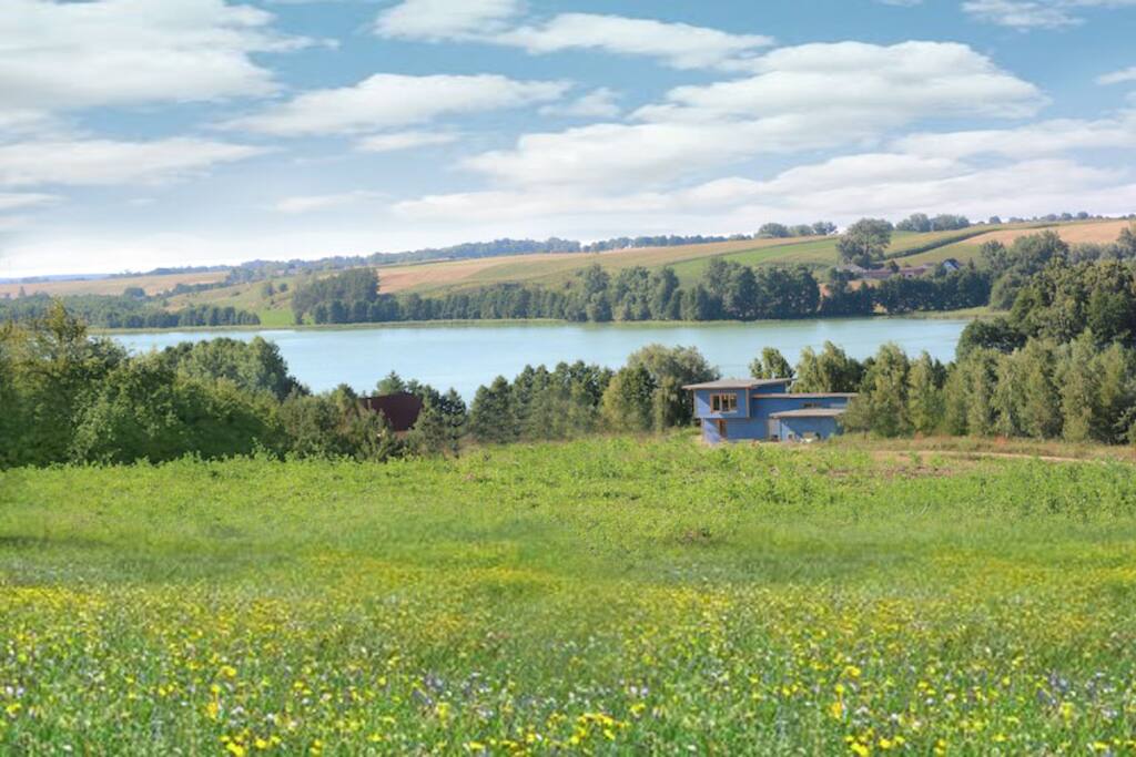 Rund um landwirtschaftliche Fläche