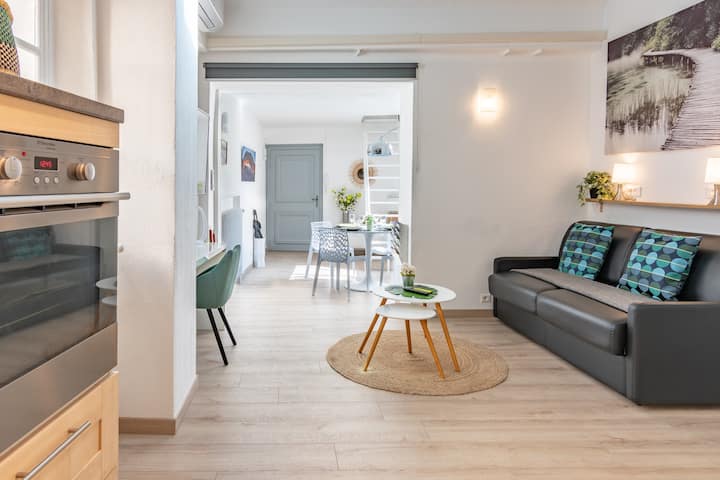 Arles Holiday La Terrasse Sur Les Toits Flats For Rent In Arles Provence Alpes Cote D Azur France