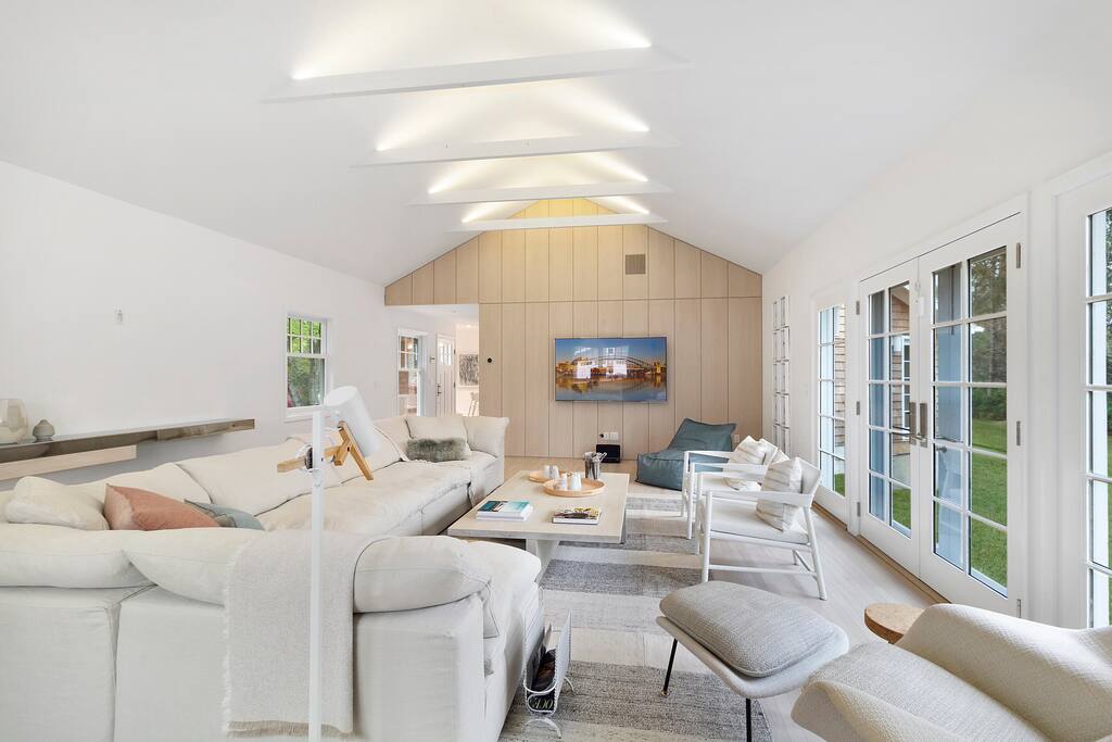 Great Room/TV