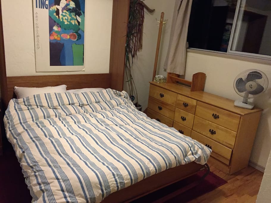 Comfortable double bed