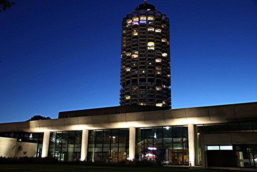 direkt am Kongreßzentrum Augsburg