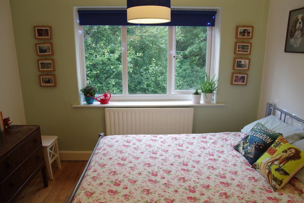 Room overlooks gardens to the back of the house.