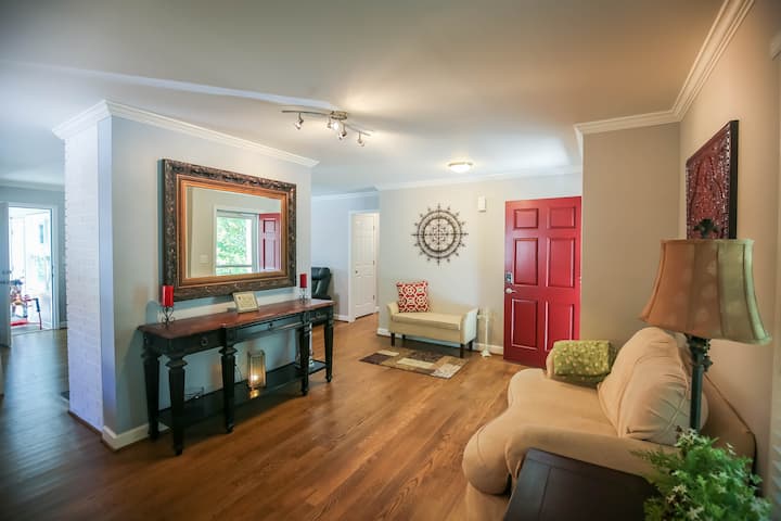 Renovated Perfection In Quiet W-s Neighborhood - Winston-Salem, NC