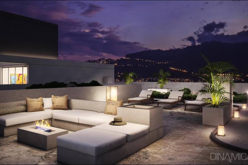 terraza del edificio / terrace of the building