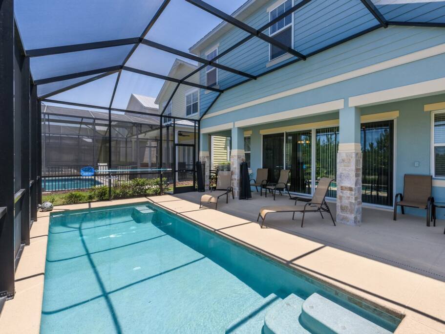 Building,Office Building,Pool,Resort,Swimming Pool