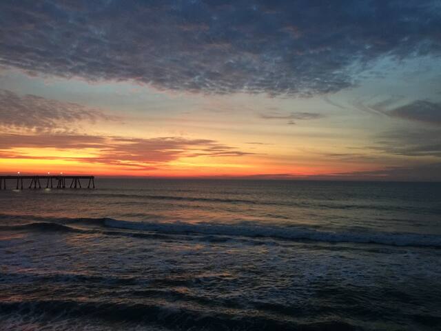 Ocean front 6000 sq House gallery image 4