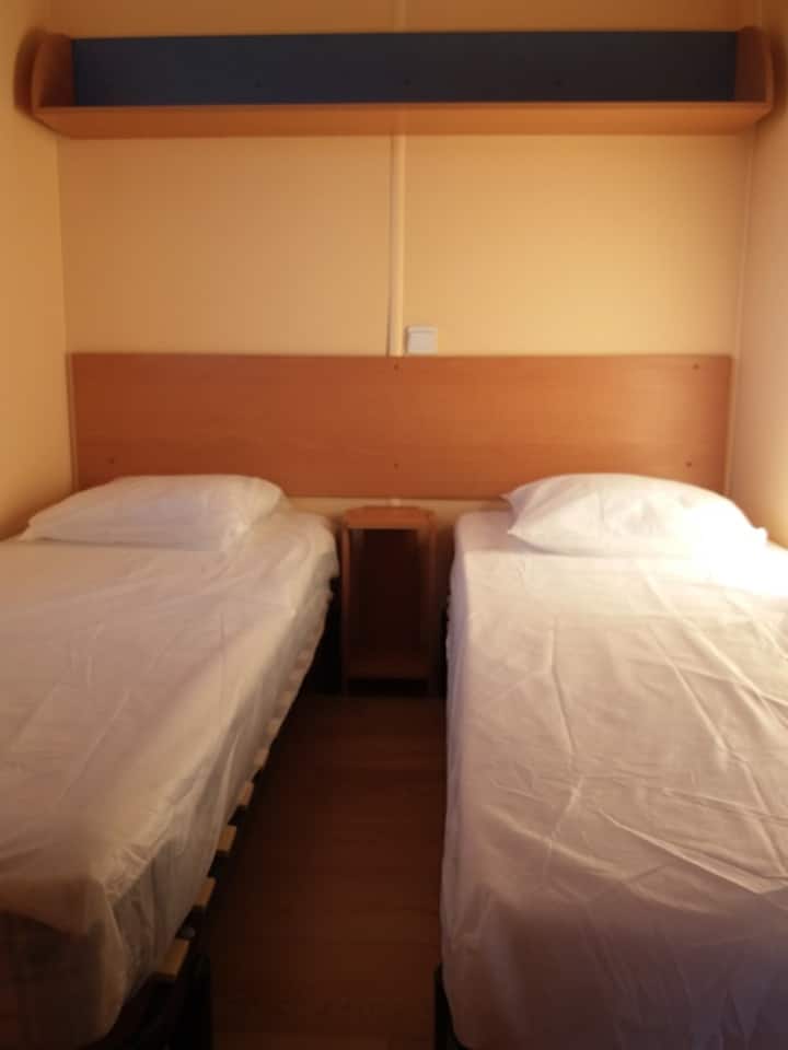 Dhomë gjumi 1