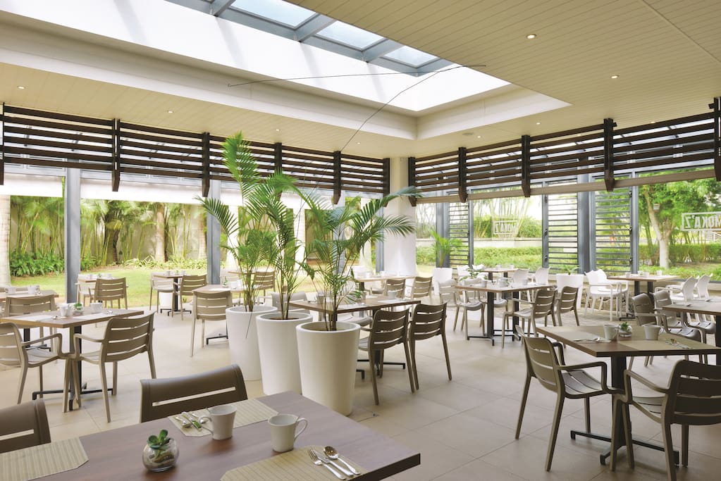 MokaZ lounge and restaurant