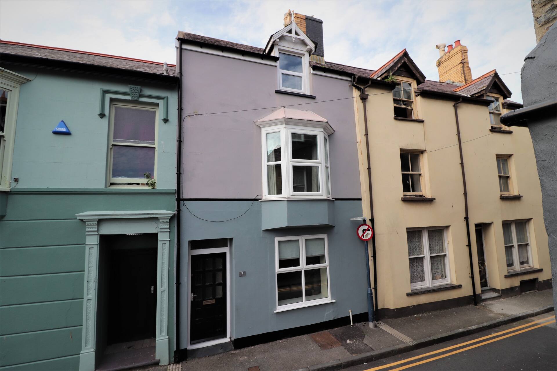 Victorian Townhouse Located In The Centre Of Aber