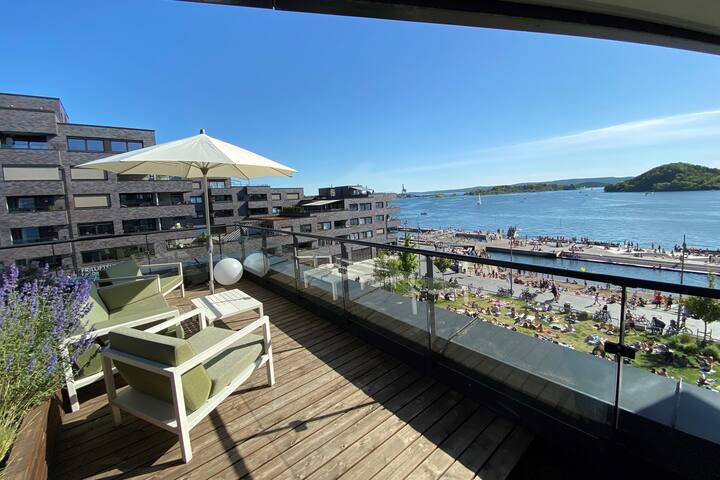 Exclusive Seaside Apartment Oslo City gallery image 2