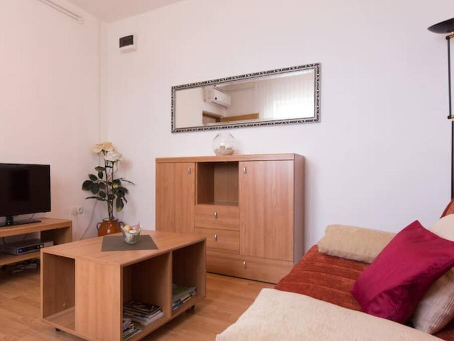 Living room, Surface: 12 m²