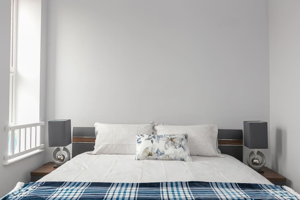 Super King Size Luxury Bed
