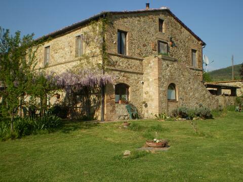 IL ROSETO-Rurale apartment in ORGANIC FARMHOUSE