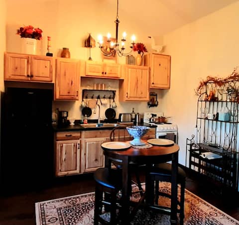 Turkeyfoot Sunset Apartment