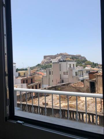 Bright, modern with Acropolis view gallery image 2