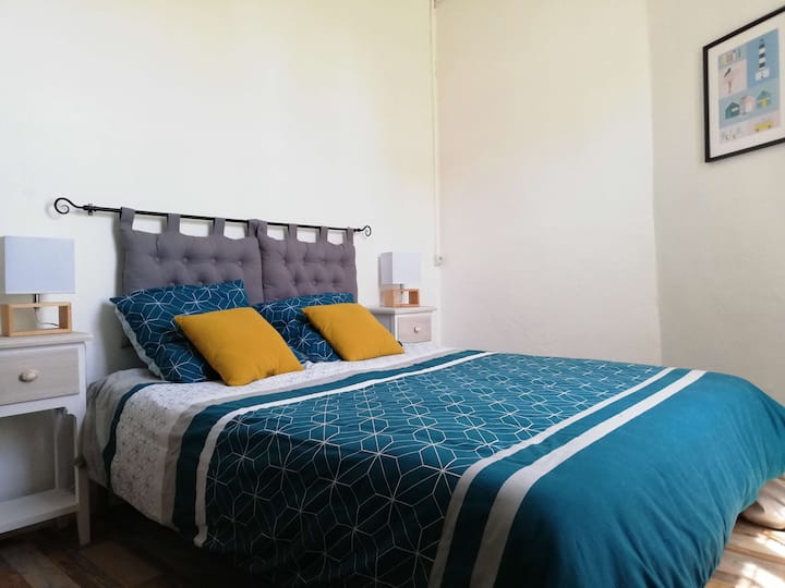 Საძინებელი 1 - 1 საწოლი 140 x 190