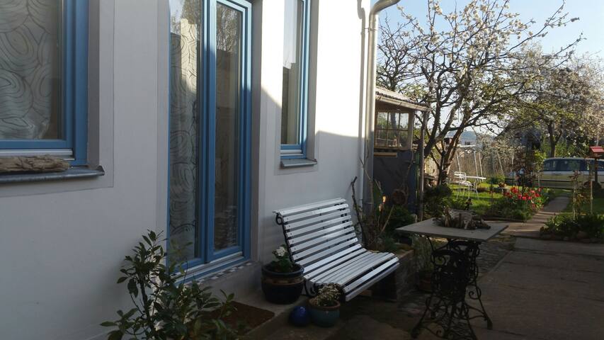 Quiet old town apartment with garden u.KfzStellplatz