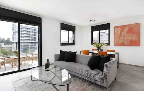 Luxury 2BR | Balcony & Free Parking | Kiryat Ono