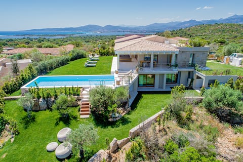 VILLA AQA