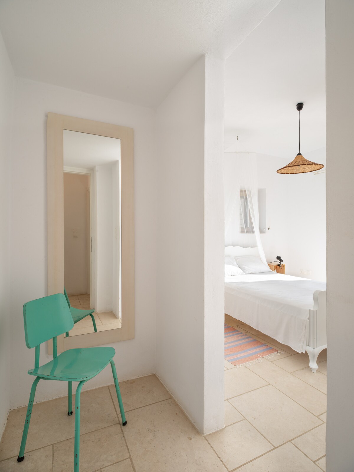 Северната спална соба на пониско ниво.