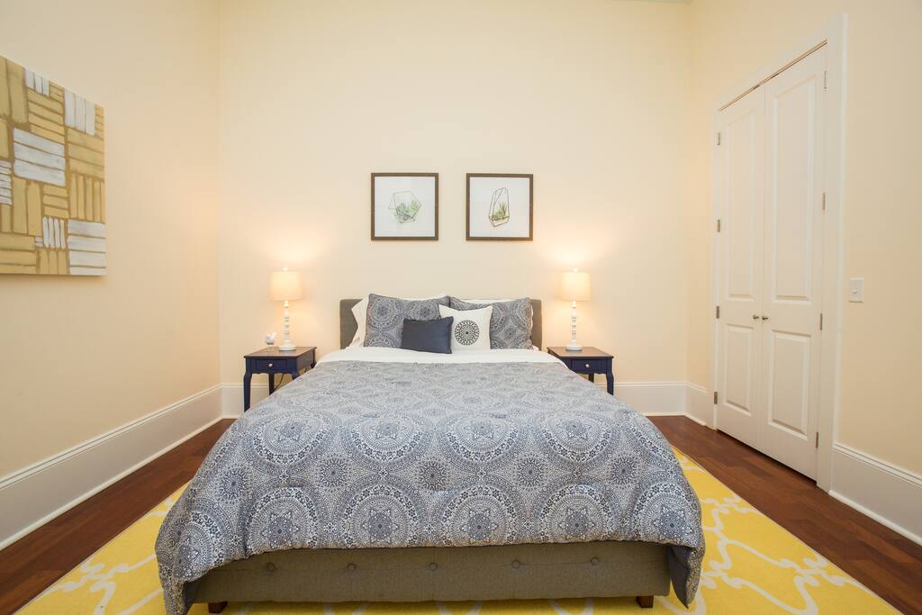 Master Bedroom - 1 Queen Size Memory Foam Mattress
