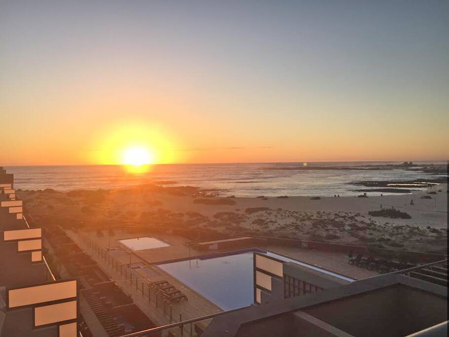 PUESTA DE SOL
TERRAZA