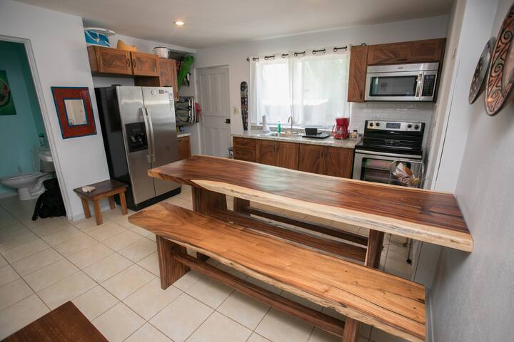 Great Location! Perfect Condo 300 Yds From Beach