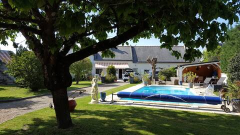 Longhouse with pool
